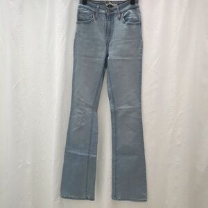 Levi’s 725 High Rise Bootcut Jeans